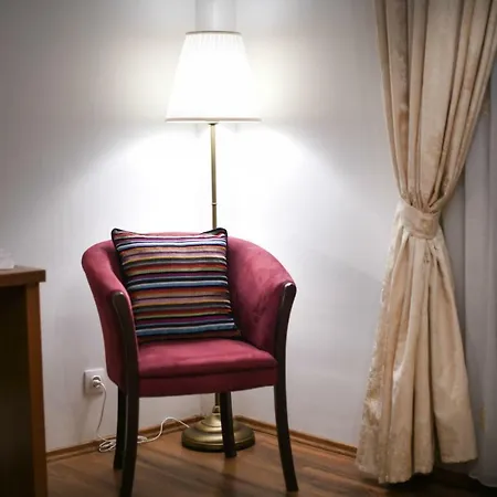 شقة فندقية Cabrio 4*