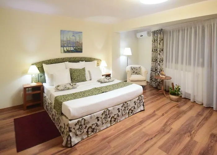 Cabrio Apartahotel 4*